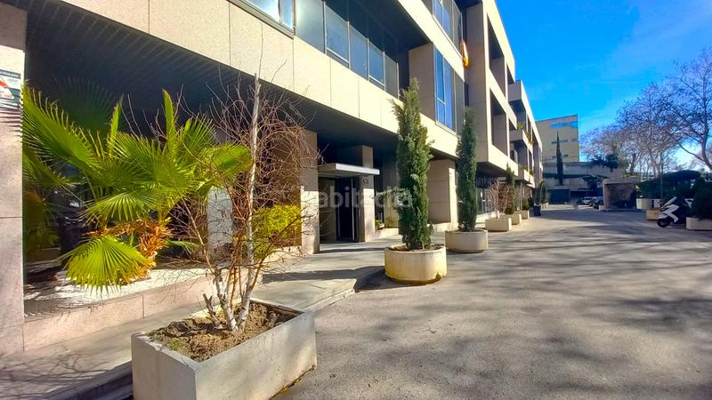 Foto fe3158c7-d365-466e-927d-eb5436937e7a. Local comercial en avenida del cerro del águila 13 precioso local reformado de altas calidades: 2 plazas de garaje + trastero. en San Sebastián de los Reyes