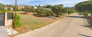 Terreno residenziale in Calle río jarama 477. Excelente parcela + proyecto ya pagado + estuio geotécnico del t
