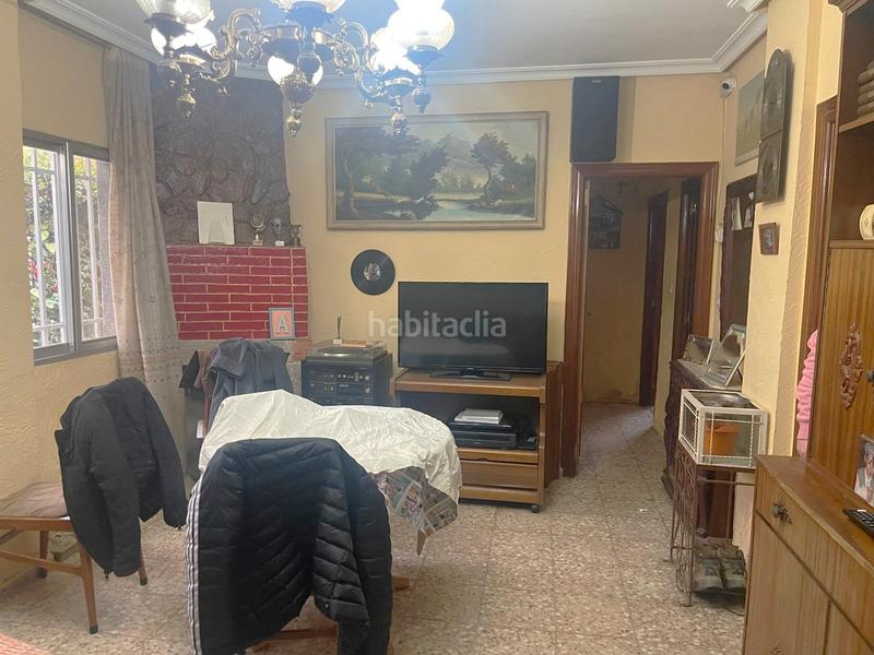 Foto e5a7d933-e73a-4c7b-bb95-a9a7fc7e5d72. Casa pareada en calle de arnedillo 24 ocasión: chalet pareado a la venta en Montecarmelo. en Madrid