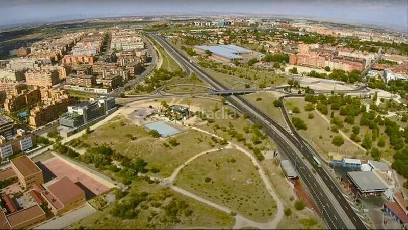 Foto fe9d10c0-254d-45b0-8a03-f607647e9e48. Casa pareada en calle de arnedillo 24 ocasión: chalet pareado a la venta en Montecarmelo. en Madrid