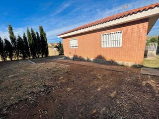 Chalet  Calle castilla. Chalet ideal de una planta.
