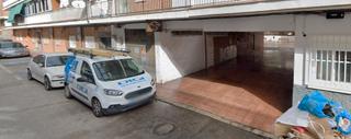 Local Comercial en Calle del dos de mayo 15. A la venta dos locales de 14 y 12 m respectivamente en el centr