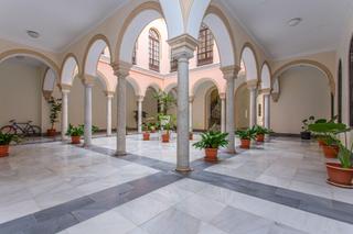 Dúplex a Centro. Dúplex en palacio histórico