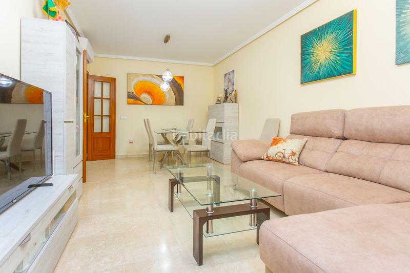 Foto 350b7ce1-0303-400d-b620-334cb86a03d5. Semi detached house with parking in El Altillo Jerez de la Frontera