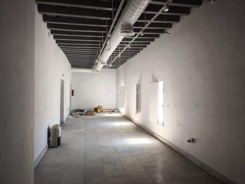 Foto b7f89071-0937-40d3-9500-415e833a15a4. Casa amb aparcament a Centro - La Costilla Rota