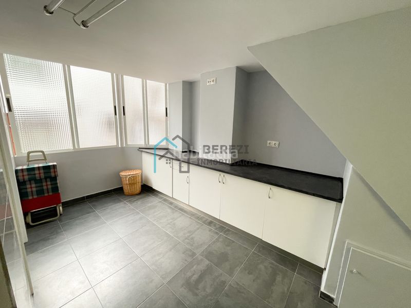 Foto 2cba0fe2-5be9-4266-af85-096cf19a6ca0. Piso oportunidad en el casco viejo en Bermeo