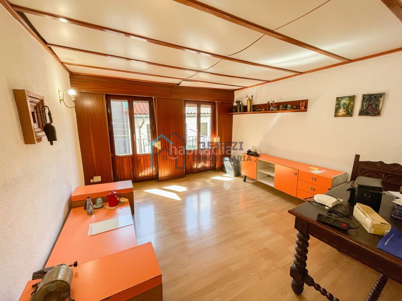 Foto 61a7b0be-1269-4e2f-bdfc-888965f6727f. Piso oportunidad en el casco viejo en Bermeo