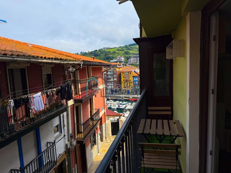 Foto 18bc0efa-e405-4be4-b593-3f3f8ad313c4. Pis a Bermeo