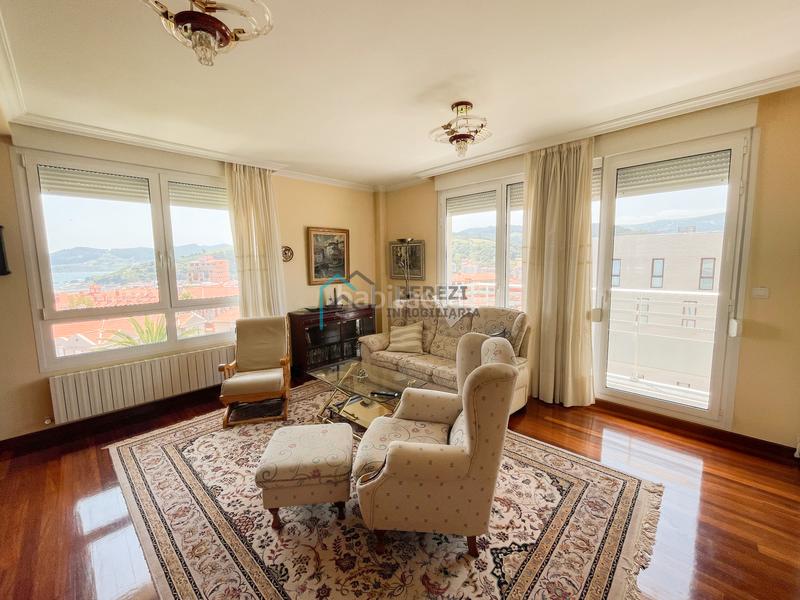 Foto c6b9cdbe-280b-4c1b-9e8e-22c99a61fa19. Dúplex espectacular casa con vistas panorámicas al mar y en Bermeo