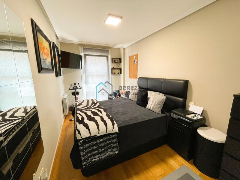 Foto 34fdd52e-ed54-4b8b-bf88-096695166619. Piso excelente piso de 98 m² con dos garajes y trastero en Bermeo
