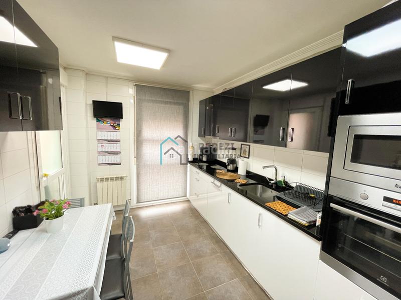 Foto 9268e741-034d-44f2-9610-8ce9e98867c6. Piso excelente piso de 98 m² con dos garajes y trastero en Bermeo