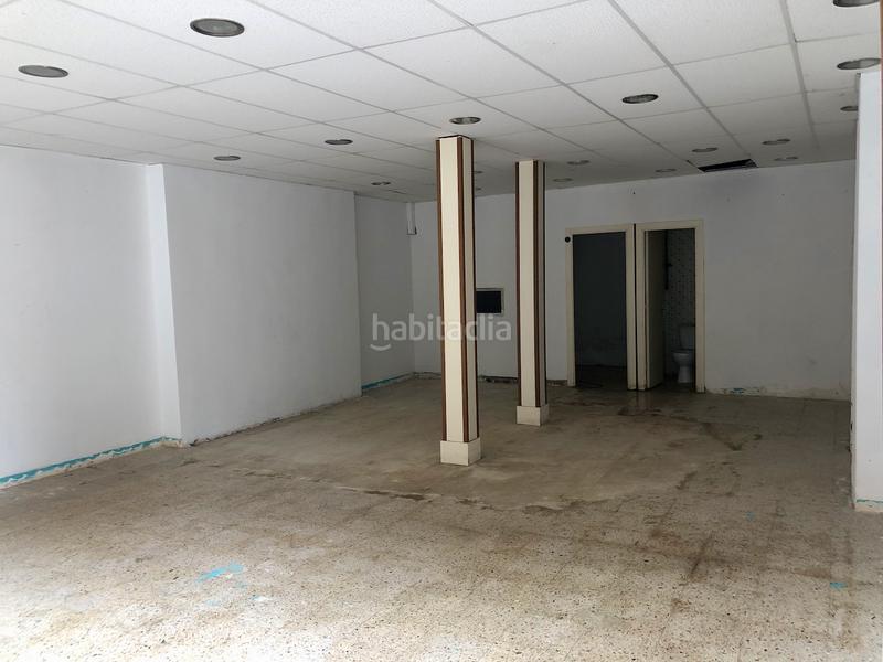 Foto 3a8cfe95-76f4-4435-9233-f438e5097392. Alquiler local comercial ideal pequeño comercio en Rubí