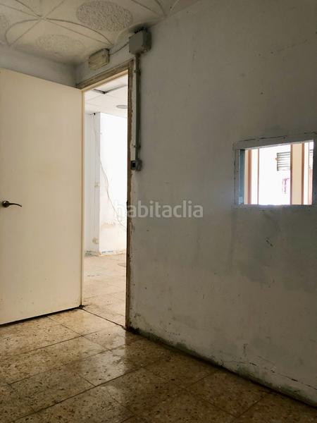 Foto de5fbcd0-b28e-4653-8c39-4b3f9873eed8. Location local commercial dans Ca n´Oriol Rubí