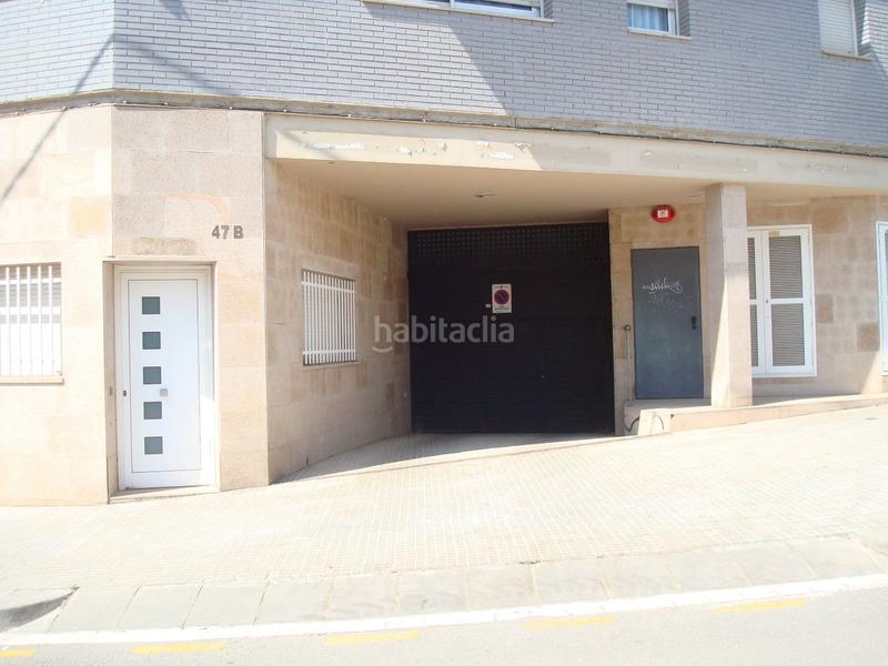 Foto 976c3e4c-d14a-49d2-8ffc-807f90fdaa76. Aparcament cotxe a Plaça Catalunya Manresa