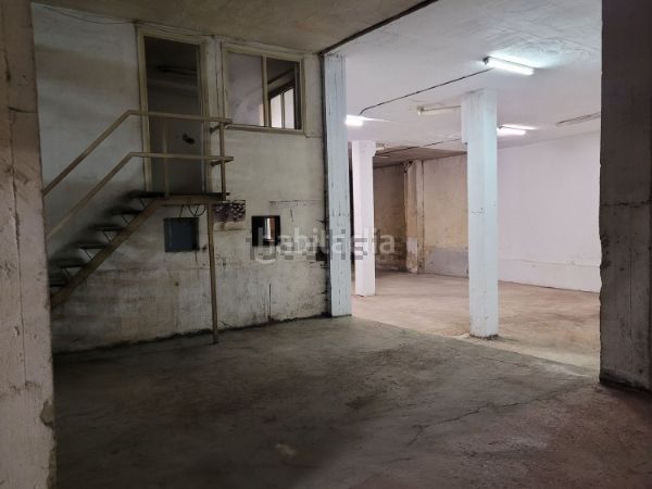 Foto c3c59d9d-65b4-4cc0-ac8d-8085aaac7f8d. Local comercial a Rekalde Centro Bilbao