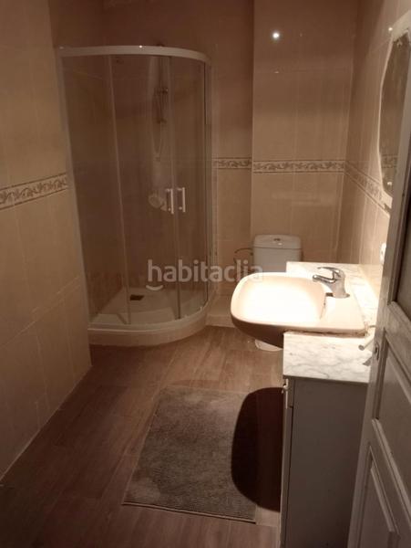 Foto c50bcbb1-73b8-4e80-93fa-7ae55499213f. Edifici a Centro Miranda de Ebro