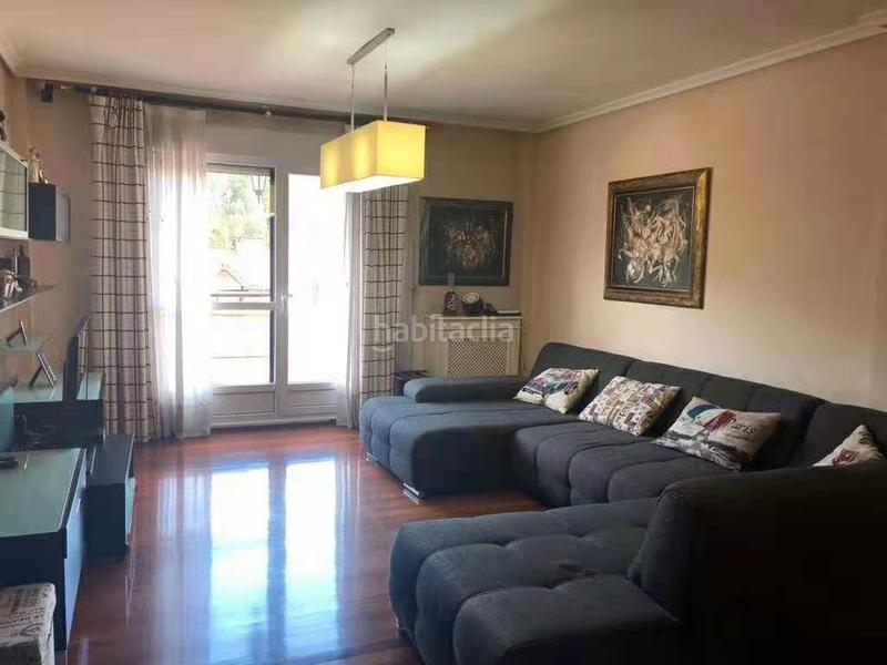 Foto ce698426-2af9-4190-ae8e-b45485f98478. Lloguer casa adossada amb xemeneia calefacció aparcament piscina a Plentzia