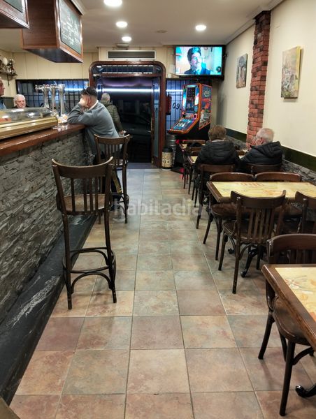 Foto a42dff63-dceb-4b57-b339-28db229576a9. Local comercial amb calefacció a Centro Portugalete