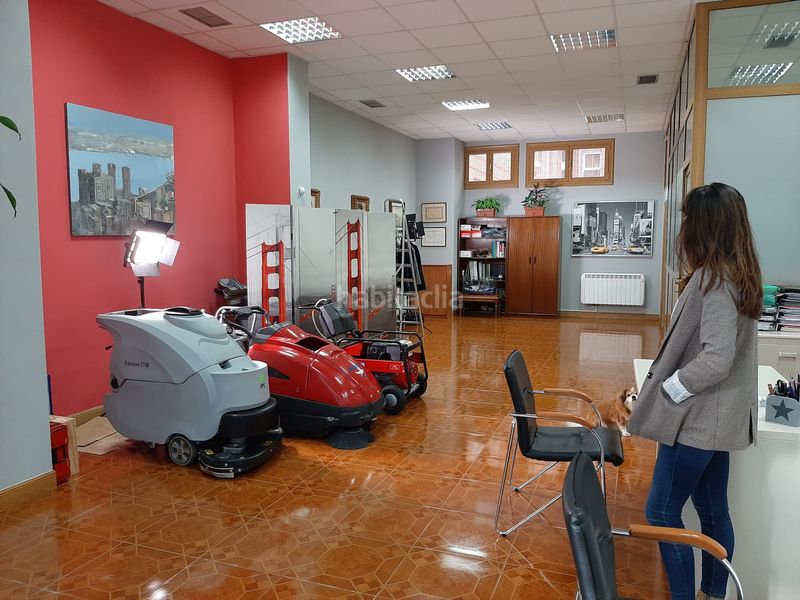 Foto 9b46d1e4-41b3-4570-8c8e-6a123cb37519. Local comercial amb calefacció a San Adrián Bilbao