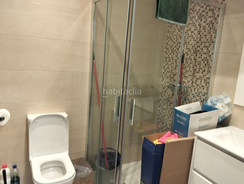 Foto c41b0412-7161-41d8-a2bf-a01d0343559d. Local comercial a calle gran via de jose antonio agirre y lekube 0a_ a Sestao