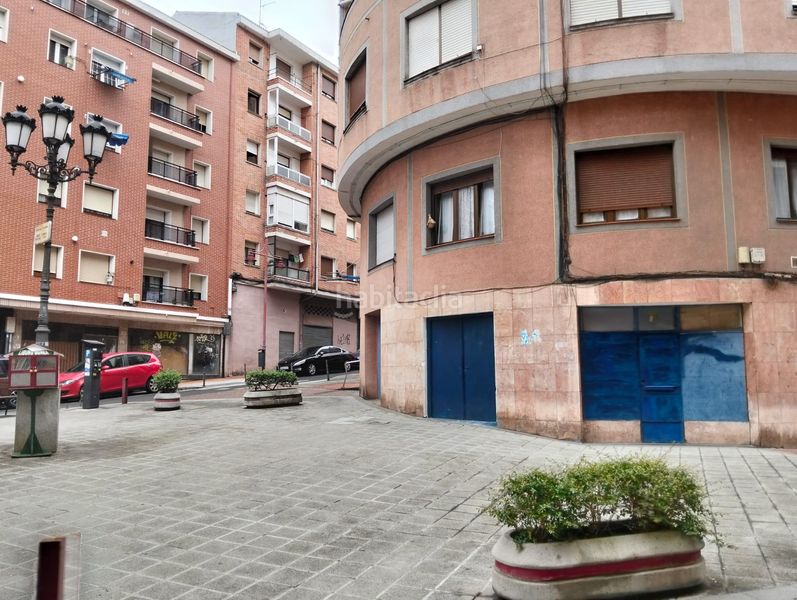 Foto b29f3f66-728b-4122-84c8-a67599661d27. Pis amb xemeneia calefacció a Rontegui-Pormetxeta Barakaldo