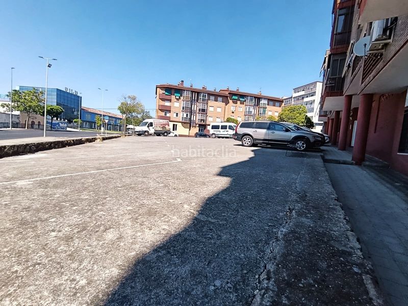 Foto bd7c56a7-6dcc-42ee-83f6-c372e0a1586c. Local comercial a Centro Ciudad Plasencia