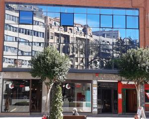 Lloguer Oficina  Gordóniz kalea. Oficina exterior con bonitas vistas, aire acondicionado y calefa