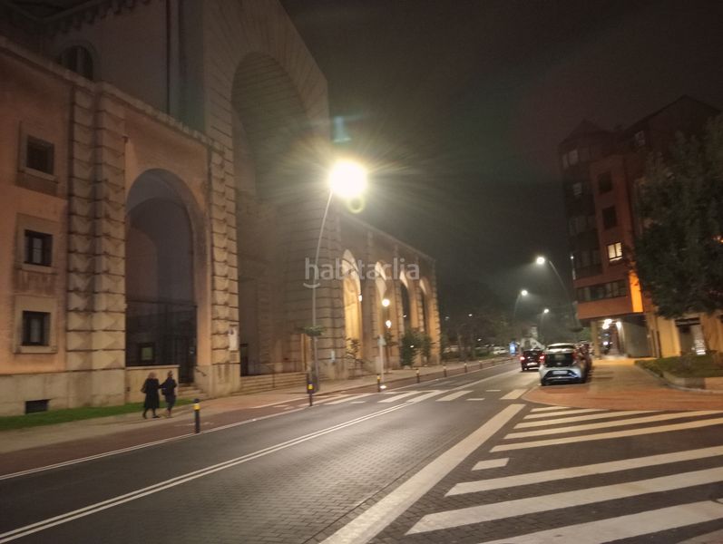 Foto a03e9882-311b-4416-aab7-99e6c7b4acb0. Local comercial a Las Arenas Getxo