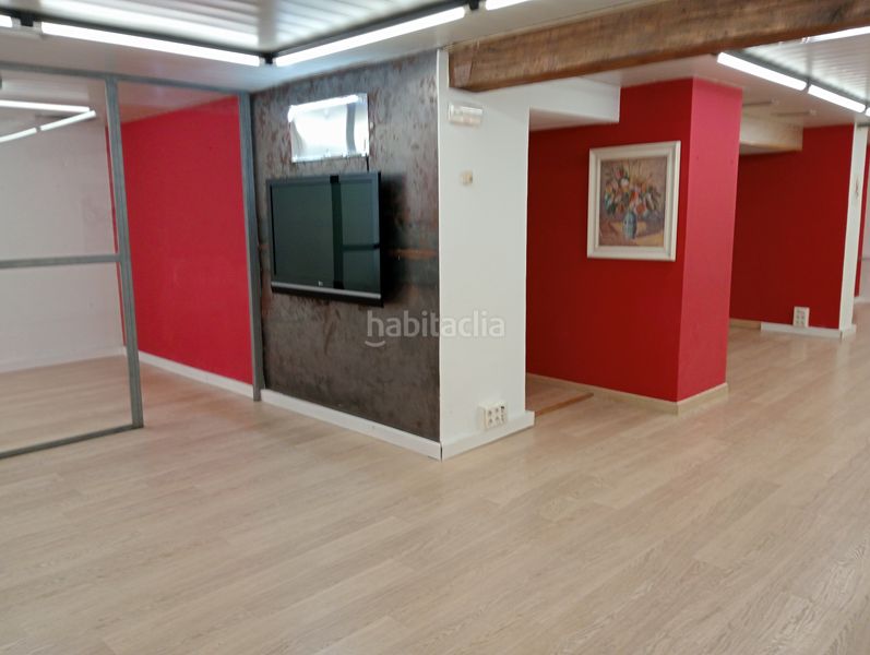 Foto c5e958e1-97af-4a8e-aced-508dc8c01b8d. Local comercial a Las Arenas Getxo