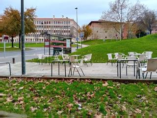 Geschäftsraum  Arane kalea. Se vende bar-cafetería funcionando en calle arane, cerca parque