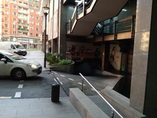Aparcament cotxe  Nicolás alcorta kalea. Se vende un parcela garaje en sotano 2 de torre de zabalburu par
