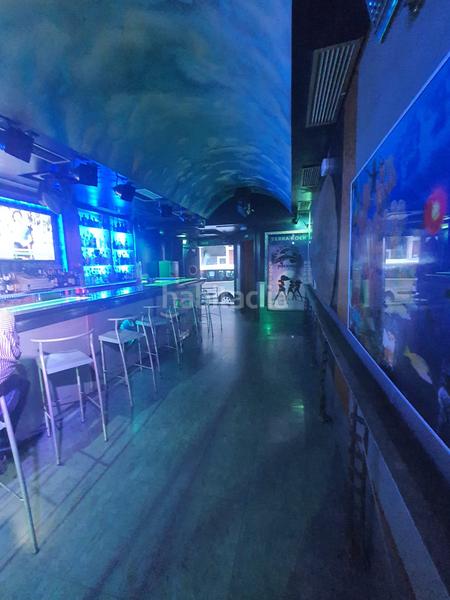 Foto c24e517a-a7d3-44cf-beee-1ba255033653. Local comercial a Alhóndiga Bilbao