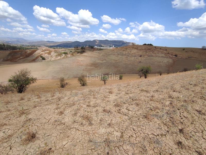 Foto baa63e7d-dbc5-4bc8-abf8-72825bfa9571. Terreno residenziale in Pizarra