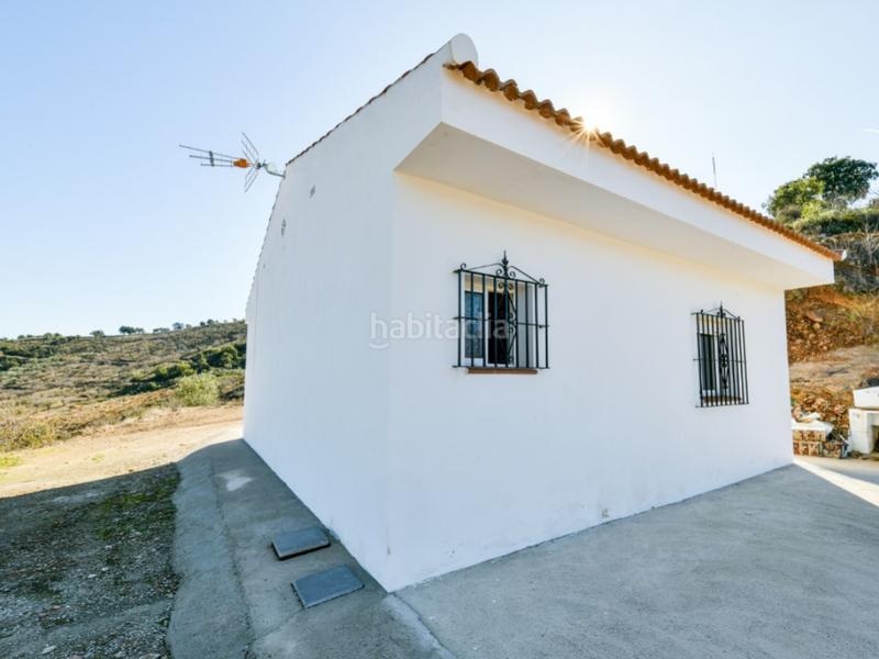 Foto 57413c34-bfa3-49a1-86a8-905afceefa03. House in Olías Málaga