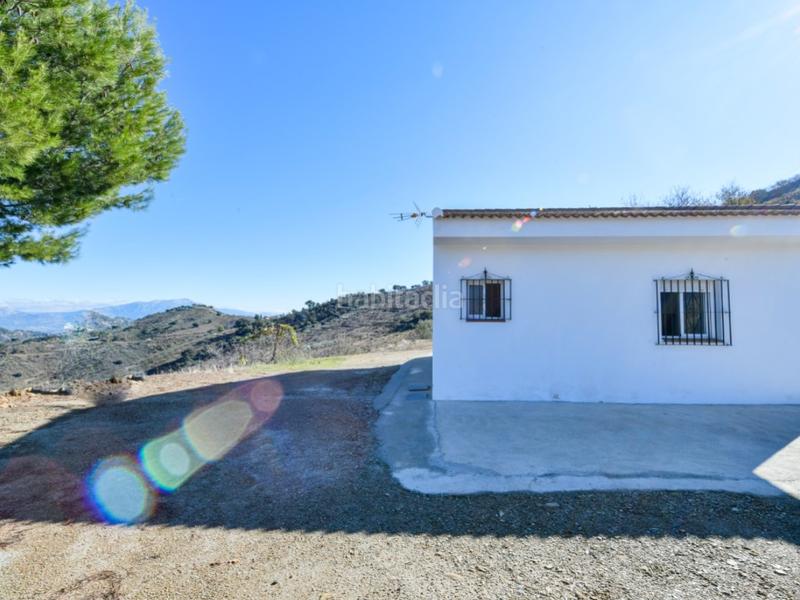 Foto f0a77926-6d45-48c6-ad1c-2b5b856f1b16. House in Olías Málaga