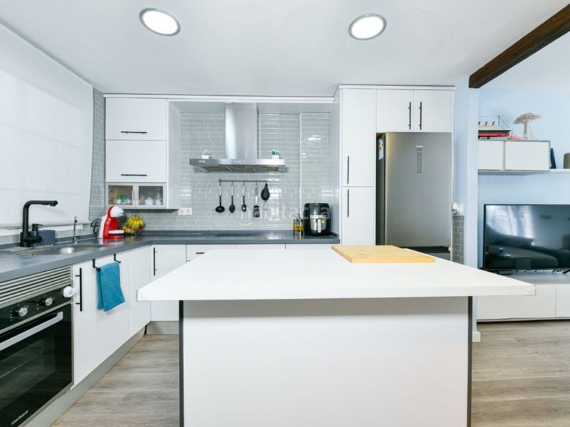 Foto 182f70b4-ca2c-4360-b307-2dda39345c22. Casa adossada a Sexmo Cártama