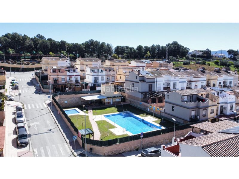 Foto b769c4c0-f69c-486b-bad5-8cec4dca9abc. Casa adossada a Sexmo Cártama