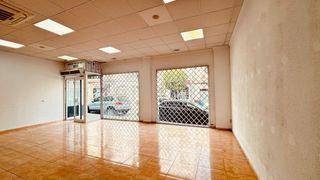 Local Comercial a La Banda - Campo de Fútbol. Oportunidad para inversores o profesionales