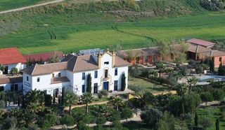 Gebäude in Villamartín. Oportunidad para inversores