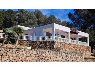 Lloguer Casa  Camí de s'olivera. Casa de campo, 3 habitaciones dobles, 2 baños, aislada y tranqui