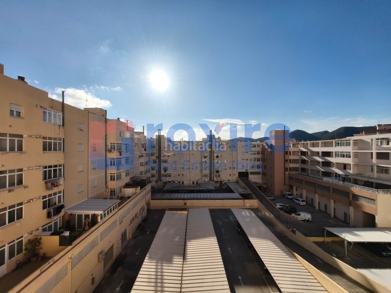 Foto 0f589e38-1ecf-4fac-9488-1f71a80948de. Piso en calle bisbe abad i lasierra 47 piso. centro 3 habitaciones 2 baños terraza a reformar en Ibiza