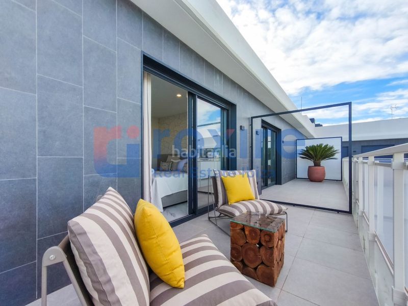 Foto 2c5c304c-f2d7-4ed1-bd6e-6c4dc2023d34. Location duplex dans calle navarra 10 dans Ses Figueretes - Platja d'en Bossa - Cas Serres Ibiza