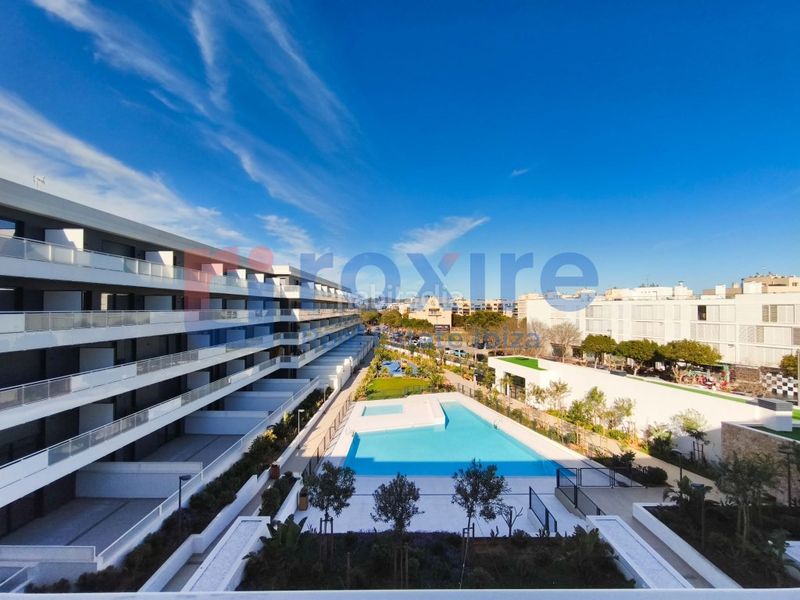 Foto 4d2ca0cd-7a9a-4734-a505-6c1c0c4aecf2. Location duplex dans calle navarra 10 dans Ses Figueretes - Platja d'en Bossa - Cas Serres Ibiza