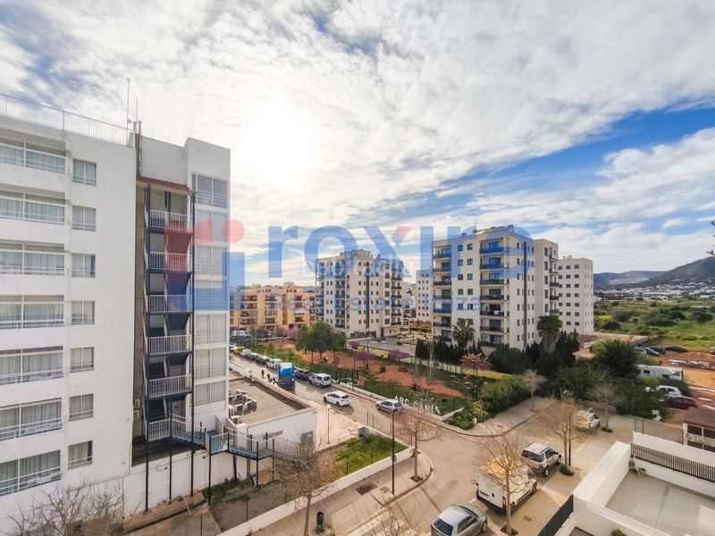 Foto 5636ea32-21fc-4a3a-b4d0-62fb5dfb8fd6. Location duplex dans calle navarra 10 dans Ses Figueretes - Platja d'en Bossa - Cas Serres Ibiza
