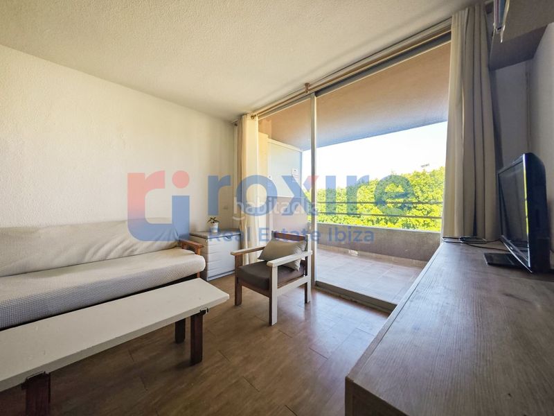 Foto 423f3127-6572-4e6a-956e-1ed4bf99d252. Lloguer apartament a Ses Figueretes - Platja d'en Bossa - Cas Serres Ibiza