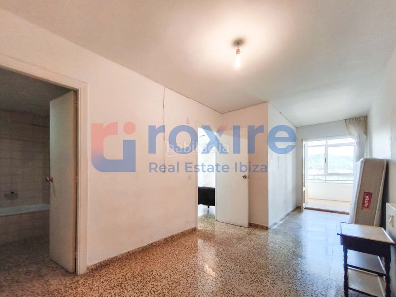 Foto 7077b6bc-4db2-40f6-8fb0-8197dceb517a. Apartament amb aparcament a Santa Eulària des riu Santa Eulària