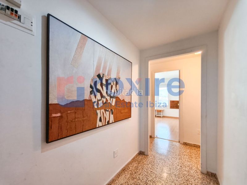 Foto 871ea852-50c8-4180-9a1d-8816f1ada12e. Apartament amb aparcament a Santa Eulària des riu Santa Eulària