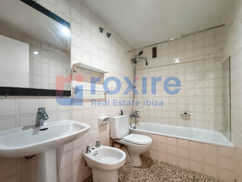 Foto a5ad6f25-bb40-44ca-9d85-2f4330327e6d. Apartament amb aparcament a Santa Eulària des riu Santa Eulària