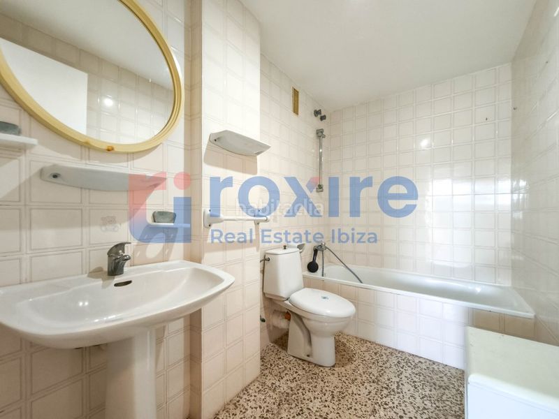 Foto a8b4bd95-9e00-481f-a4a3-898949cceac9. Apartament amb aparcament a Santa Eulària des riu Santa Eulària