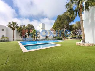 Miete Studiowohnung in Calle alfabaguera 5. Estudio. terraza vistas mar piscina comunitaria cala vadella